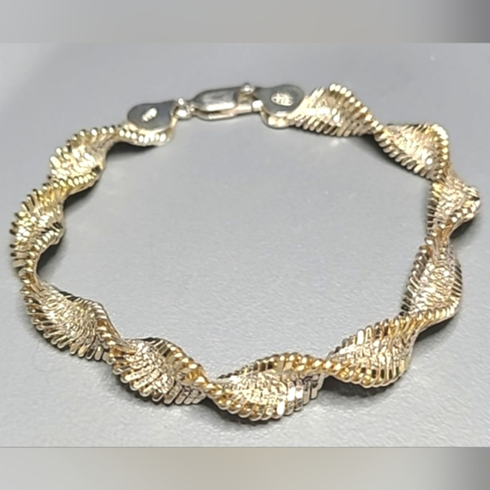 Vintage A.T. Sterling Silver .925  Bracelet Twisted Herringbone 7.25"